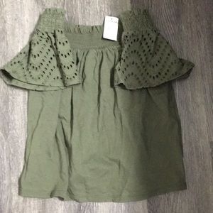 NWT COLD SHOULDER EXPRESS TOP XS